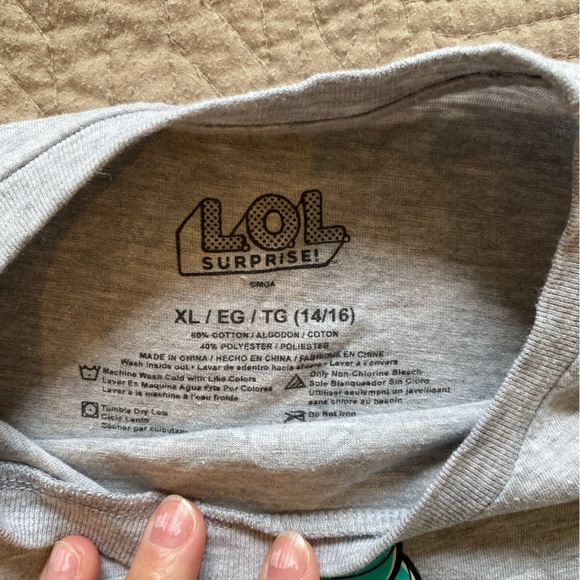 Girls LOL T-shirt - Picture 2 of 2